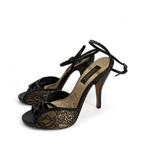 Badgley Mischka black lace strappy heels